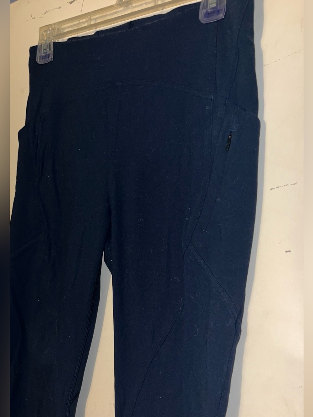 Lululemon navy blue leggings - Picture 2 of 3